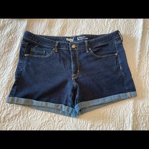 Mid rise Midi Jean Shorts